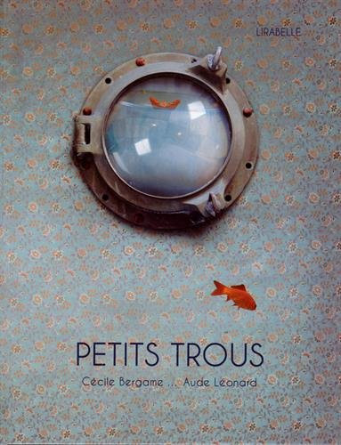 petits trous